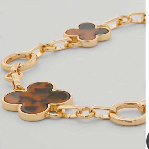 Ann Taylor tortoise shell print clover statement necklace - Picture 5 of 13